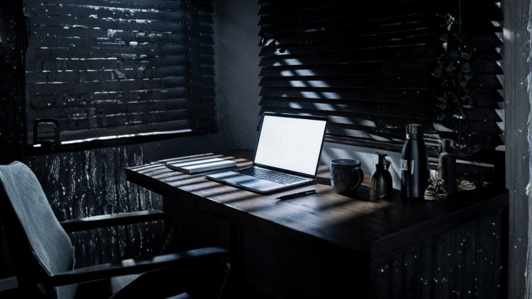 Breaking the Cycle: A Guide to Navigating Online Stalking and Harassment
